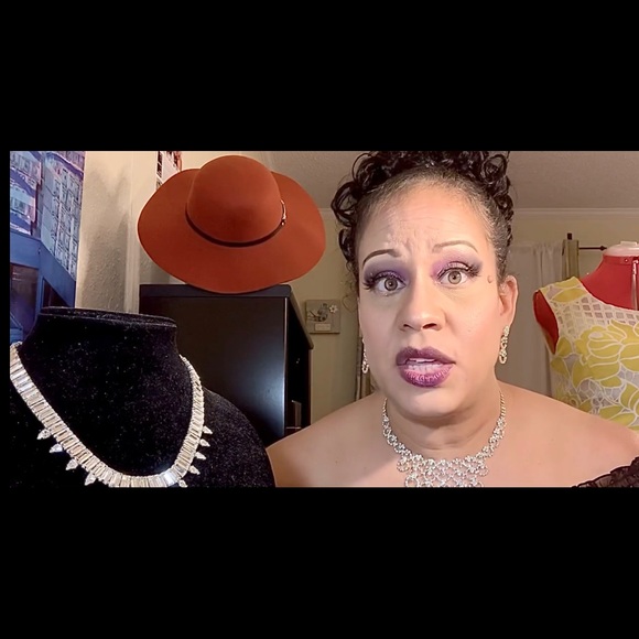 Meet your Posher, Ruth - Picture 3 of 9